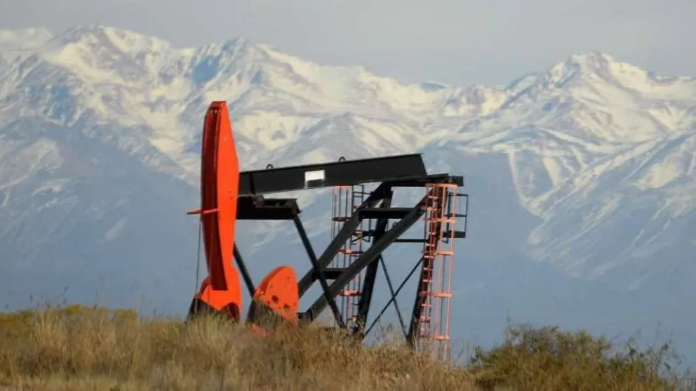 Mendoza apuesta a sus campos petroleros, también con foco especial en Vaca Muerta.