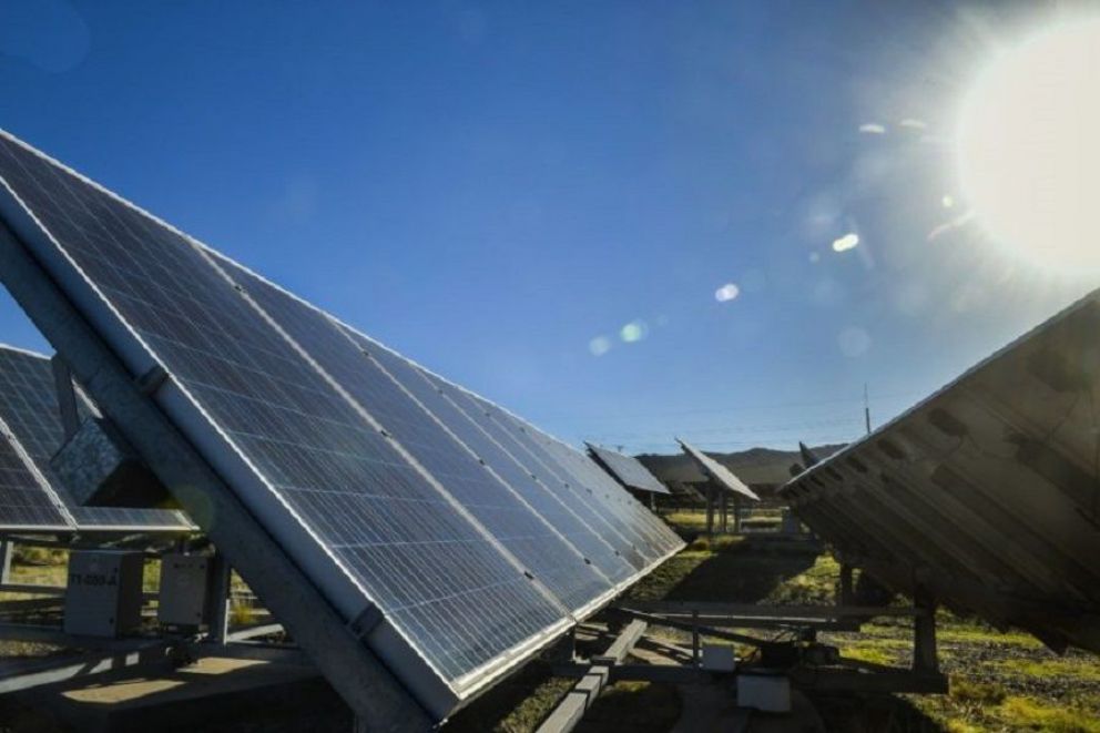 Lanzan una línea de crédito para comprar paneles solares