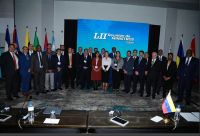 Ministros de América Latina exhortan a no detener el avance del sector energético 