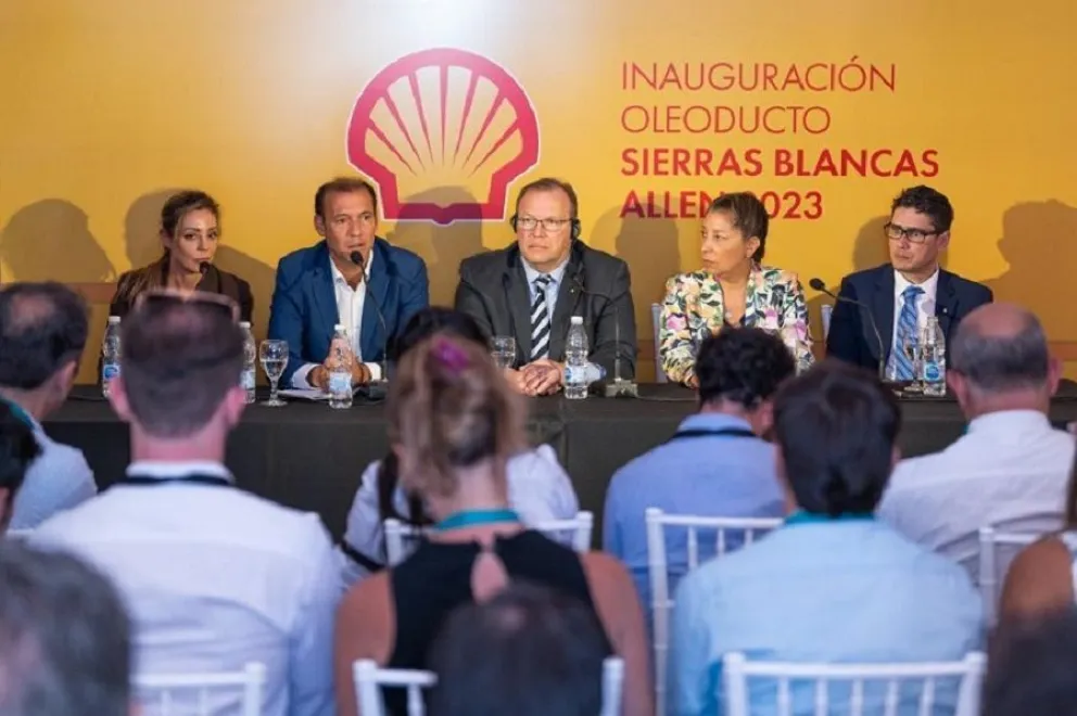 Royon señaló la importancia de establecer garantías jurídicas para los inversores