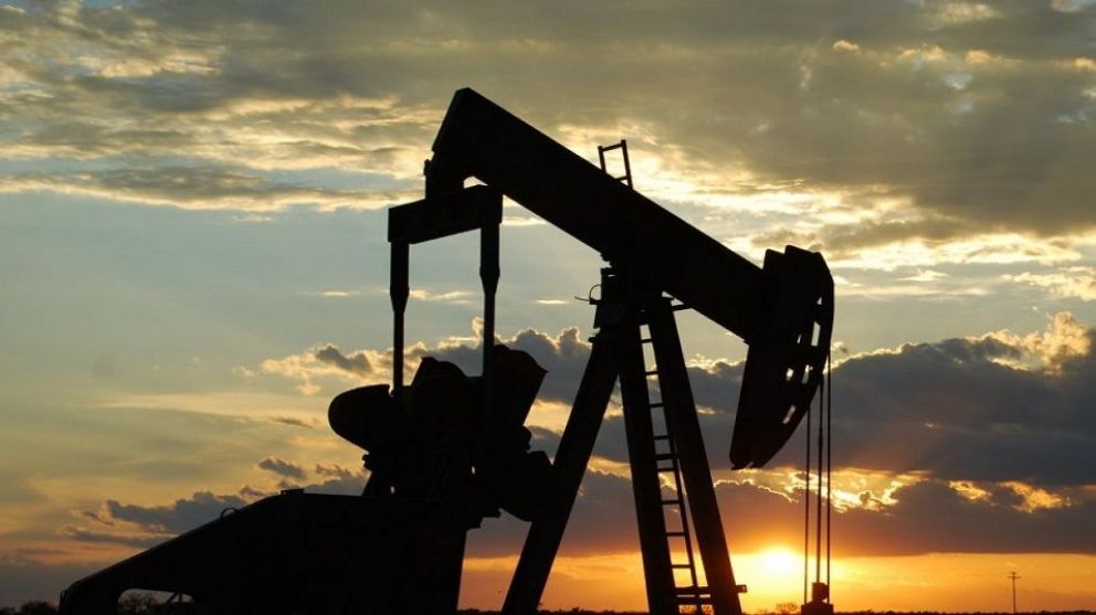 Sube el precio del crudo, tras el ataque de Ucrania a refinería rusa y a las restricciones de la OPEP